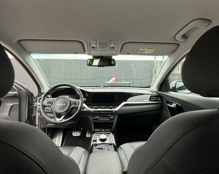 Серый Киа Niro, объемом двигателя 0 л и пробегом 37 тыс. км за 24400 $, фото 17 на Automoto.ua