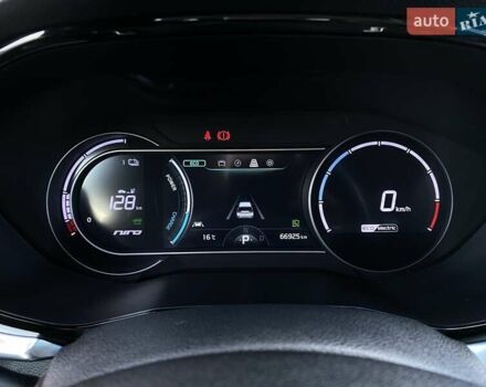 Сірий Кіа Niro, об'ємом двигуна 0 л та пробігом 66 тис. км за 23200 $, фото 27 на Automoto.ua