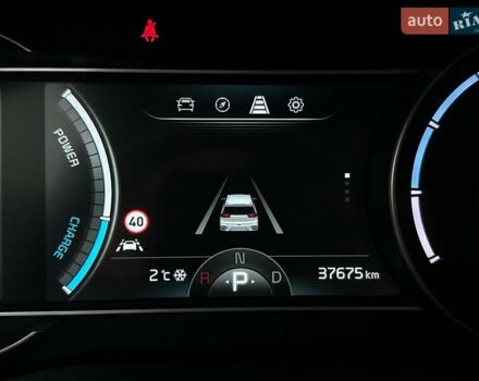 Серый Киа Niro, объемом двигателя 0 л и пробегом 37 тыс. км за 24900 $, фото 45 на Automoto.ua
