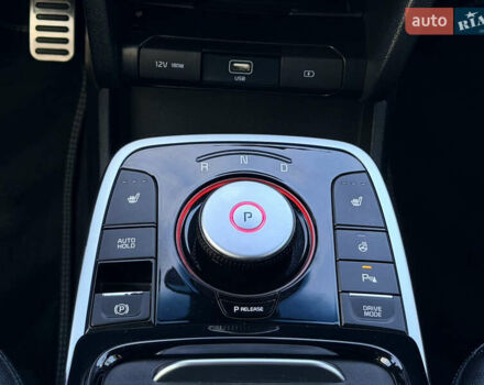 Серый Киа Niro, объемом двигателя 0 л и пробегом 50 тыс. км за 22990 $, фото 26 на Automoto.ua