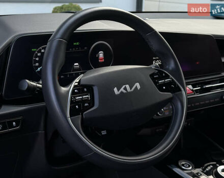 Серый Киа Niro, объемом двигателя 0 л и пробегом 95 тыс. км за 22700 $, фото 49 на Automoto.ua