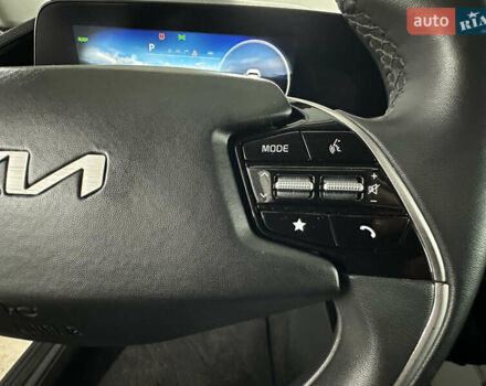 Серый Киа Niro, объемом двигателя 0 л и пробегом 120 тыс. км за 20900 $, фото 68 на Automoto.ua