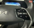 Серый Киа Niro, объемом двигателя 0 л и пробегом 120 тыс. км за 20900 $, фото 68 на Automoto.ua