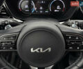 Серый Киа Niro, объемом двигателя 0 л и пробегом 70 тыс. км за 24400 $, фото 49 на Automoto.ua