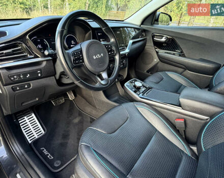 Серый Киа Niro, объемом двигателя 0 л и пробегом 50 тыс. км за 22990 $, фото 18 на Automoto.ua