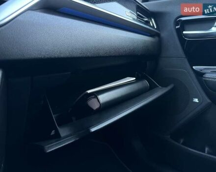 Серый Киа Niro, объемом двигателя 0 л и пробегом 73 тыс. км за 24900 $, фото 69 на Automoto.ua