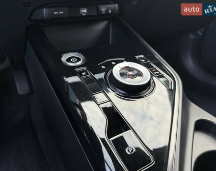 Серый Киа Niro, объемом двигателя 0 л и пробегом 95 тыс. км за 22700 $, фото 73 на Automoto.ua
