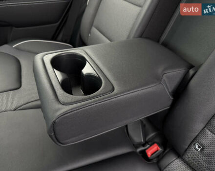 Серый Киа Niro, объемом двигателя 0 л и пробегом 70 тыс. км за 24400 $, фото 94 на Automoto.ua