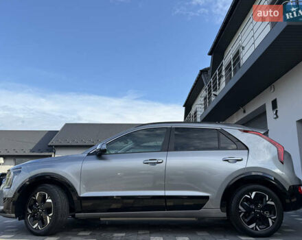 Серый Киа Niro, объемом двигателя 0 л и пробегом 95 тыс. км за 22700 $, фото 20 на Automoto.ua