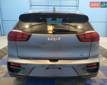 Серый Киа Niro, объемом двигателя 0 л и пробегом 185 тыс. км за 13900 $, фото 6 на Automoto.ua