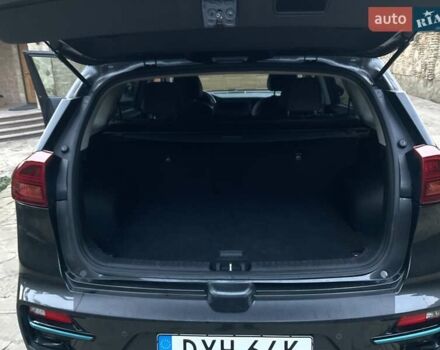 Серый Киа Niro, объемом двигателя 0 л и пробегом 82 тыс. км за 15999 $, фото 33 на Automoto.ua