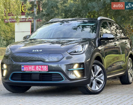 Серый Киа Niro, объемом двигателя 0 л и пробегом 50 тыс. км за 22990 $, фото 1 на Automoto.ua