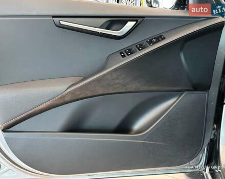 Сірий Кіа Niro, об'ємом двигуна 0 л та пробігом 40 тис. км за 26950 $, фото 10 на Automoto.ua