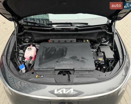 Сірий Кіа Niro, об'ємом двигуна 0 л та пробігом 43 тис. км за 25800 $, фото 48 на Automoto.ua