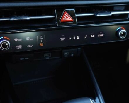 Сірий Кіа Niro, об'ємом двигуна 1.6 л та пробігом 18 тис. км за 6900 $, фото 9 на Automoto.ua