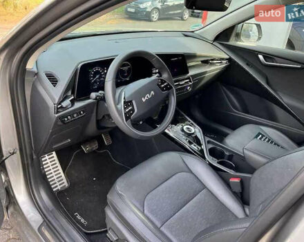 Сірий Кіа Niro, об'ємом двигуна 0 л та пробігом 40 тис. км за 26950 $, фото 12 на Automoto.ua