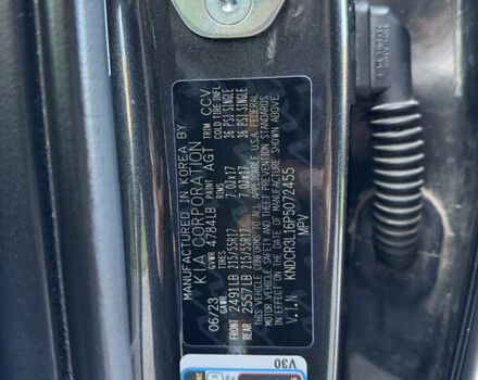 Сірий Кіа Niro, об'ємом двигуна 0 л та пробігом 50 тис. км за 23500 $, фото 6 на Automoto.ua