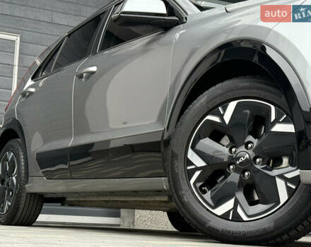 Серый Киа Niro, объемом двигателя 0 л и пробегом 54 тыс. км за 26700 $, фото 17 на Automoto.ua