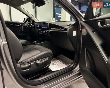 Серый Киа Niro, объемом двигателя 0 л и пробегом 32 тыс. км за 27700 $, фото 32 на Automoto.ua