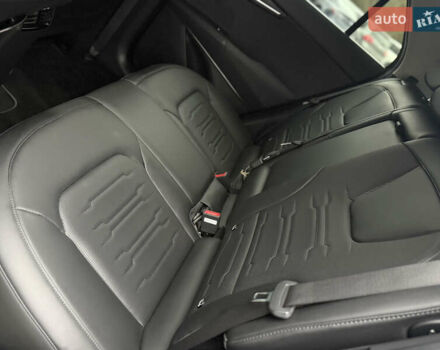 Серый Киа Niro, объемом двигателя 0 л и пробегом 54 тыс. км за 26700 $, фото 91 на Automoto.ua