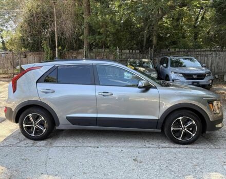 Киа Niro 2023 в Мукачеве на Automoto.ua Серый Киа Niro, объемом двигателя 1.6 л и пробегом 18 тыс. км за 17000 $, фото 3 на Automoto.ua