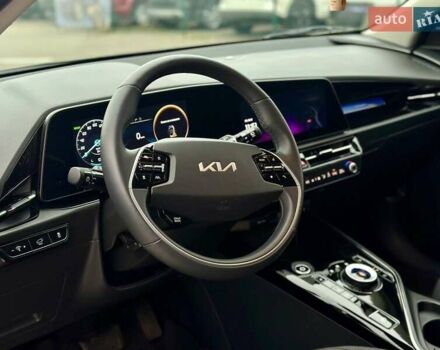 Серый Киа Niro, объемом двигателя 0 л и пробегом 8 тыс. км за 24900 $, фото 8 на Automoto.ua