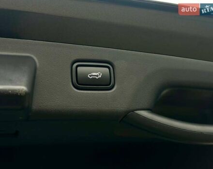 Серый Киа Niro, объемом двигателя 0 л и пробегом 8 тыс. км за 24900 $, фото 28 на Automoto.ua