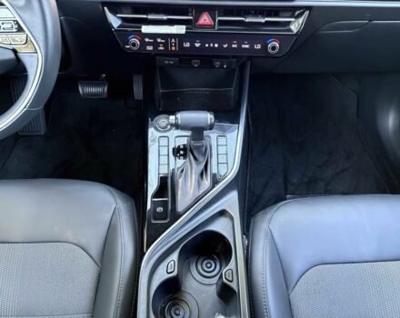 Киа Niro 2023 в Мукачеве на Automoto.ua Серый Киа Niro, объемом двигателя 1.6 л и пробегом 18 тыс. км за 17000 $, фото 21 на Automoto.ua