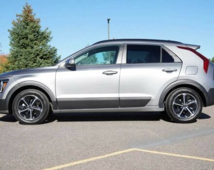 Сірий Кіа Niro, об'ємом двигуна 1.6 л та пробігом 18 тис. км за 6900 $, фото 2 на Automoto.ua