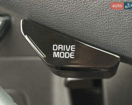 Серый Киа Niro, объемом двигателя 0 л и пробегом 54 тыс. км за 26700 $, фото 78 на Automoto.ua