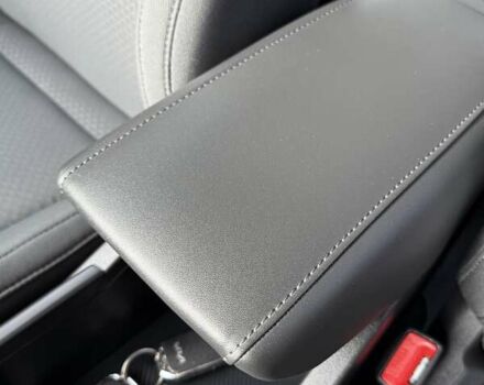 Сірий Кіа Niro, об'ємом двигуна 0 л та пробігом 42 тис. км за 25950 $, фото 101 на Automoto.ua