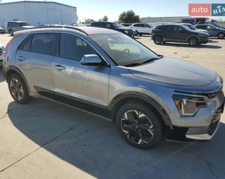 Серый Киа Niro, объемом двигателя 0 л и пробегом 160 тыс. км за 7000 $, фото 3 на Automoto.ua