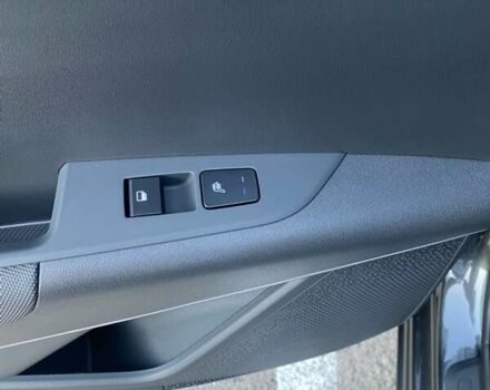 Серый Киа Niro, объемом двигателя 0 л и пробегом 3 тыс. км за 26100 $, фото 8 на Automoto.ua