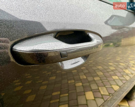 Серый Киа Niro, объемом двигателя 0 л и пробегом 122 тыс. км за 24500 $, фото 49 на Automoto.ua