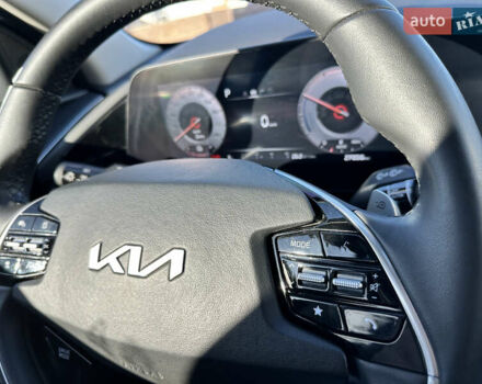 Сірий Кіа Niro, об'ємом двигуна 0 л та пробігом 28 тис. км за 26777 $, фото 16 на Automoto.ua