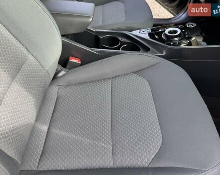 Сірий Кіа Niro, об'ємом двигуна 0 л та пробігом 42 тис. км за 25950 $, фото 90 на Automoto.ua