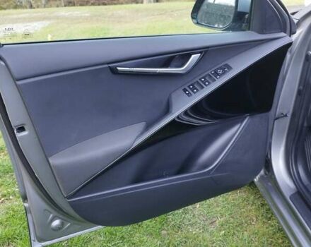 Серый Киа Niro, объемом двигателя 0 л и пробегом 25 тыс. км за 23800 $, фото 23 на Automoto.ua