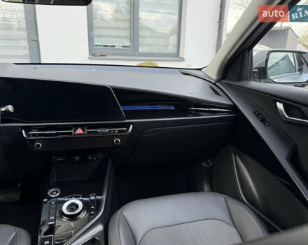 Сірий Кіа Niro, об'ємом двигуна 0 л та пробігом 35 тис. км за 23900 $, фото 63 на Automoto.ua