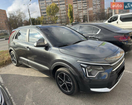 Сірий Кіа Niro, об'ємом двигуна 1.58 л та пробігом 7 тис. км за 22500 $, фото 5 на Automoto.ua