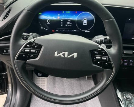 Серый Киа Niro, объемом двигателя 0 л и пробегом 43 тыс. км за 26700 $, фото 18 на Automoto.ua