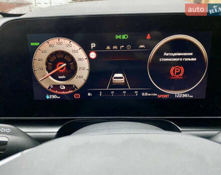 Серый Киа Niro, объемом двигателя 0 л и пробегом 122 тыс. км за 24500 $, фото 19 на Automoto.ua