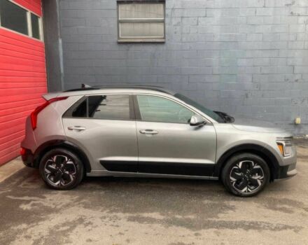 Серый Киа Niro, объемом двигателя 0 л и пробегом 13 тыс. км за 14850 $, фото 3 на Automoto.ua