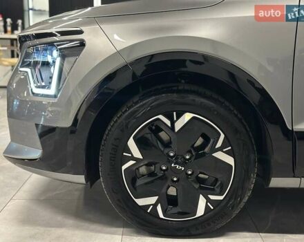 Серый Киа Niro, объемом двигателя 0 л и пробегом 32 тыс. км за 27700 $, фото 5 на Automoto.ua
