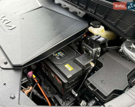 Сірий Кіа Niro, об'ємом двигуна 0 л та пробігом 35 тис. км за 23900 $, фото 91 на Automoto.ua