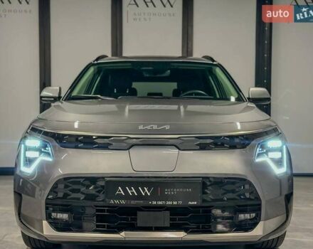 Серый Киа Niro, объемом двигателя 0 л и пробегом 32 тыс. км за 27700 $, фото 1 на Automoto.ua