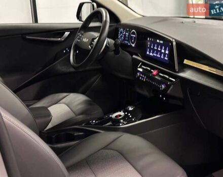 Серый Киа Niro, объемом двигателя 0 л и пробегом 32 тыс. км за 27700 $, фото 33 на Automoto.ua