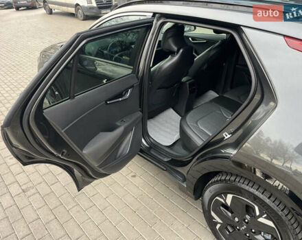 Серый Киа Niro, объемом двигателя 0 л и пробегом 43 тыс. км за 26700 $, фото 39 на Automoto.ua