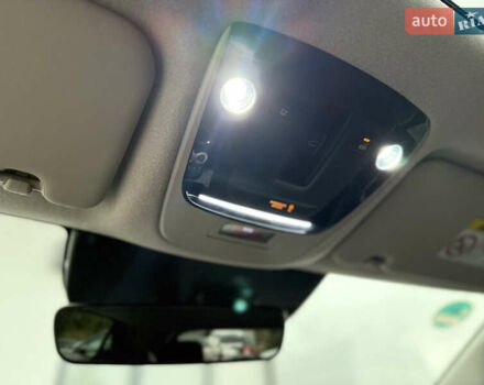 Серый Киа Niro, объемом двигателя 0 л и пробегом 54 тыс. км за 26700 $, фото 81 на Automoto.ua