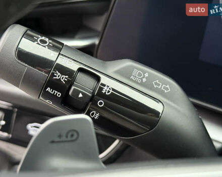 Серый Киа Niro, объемом двигателя 0 л и пробегом 54 тыс. км за 26700 $, фото 80 на Automoto.ua