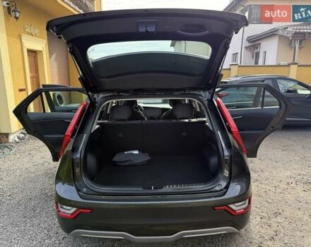 Сірий Кіа Niro, об'ємом двигуна 0 л та пробігом 42 тис. км за 25950 $, фото 74 на Automoto.ua